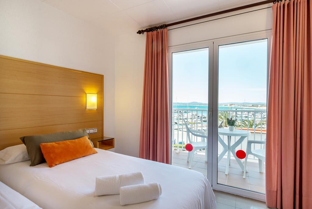 Hotel&diving Les Illes 3*
