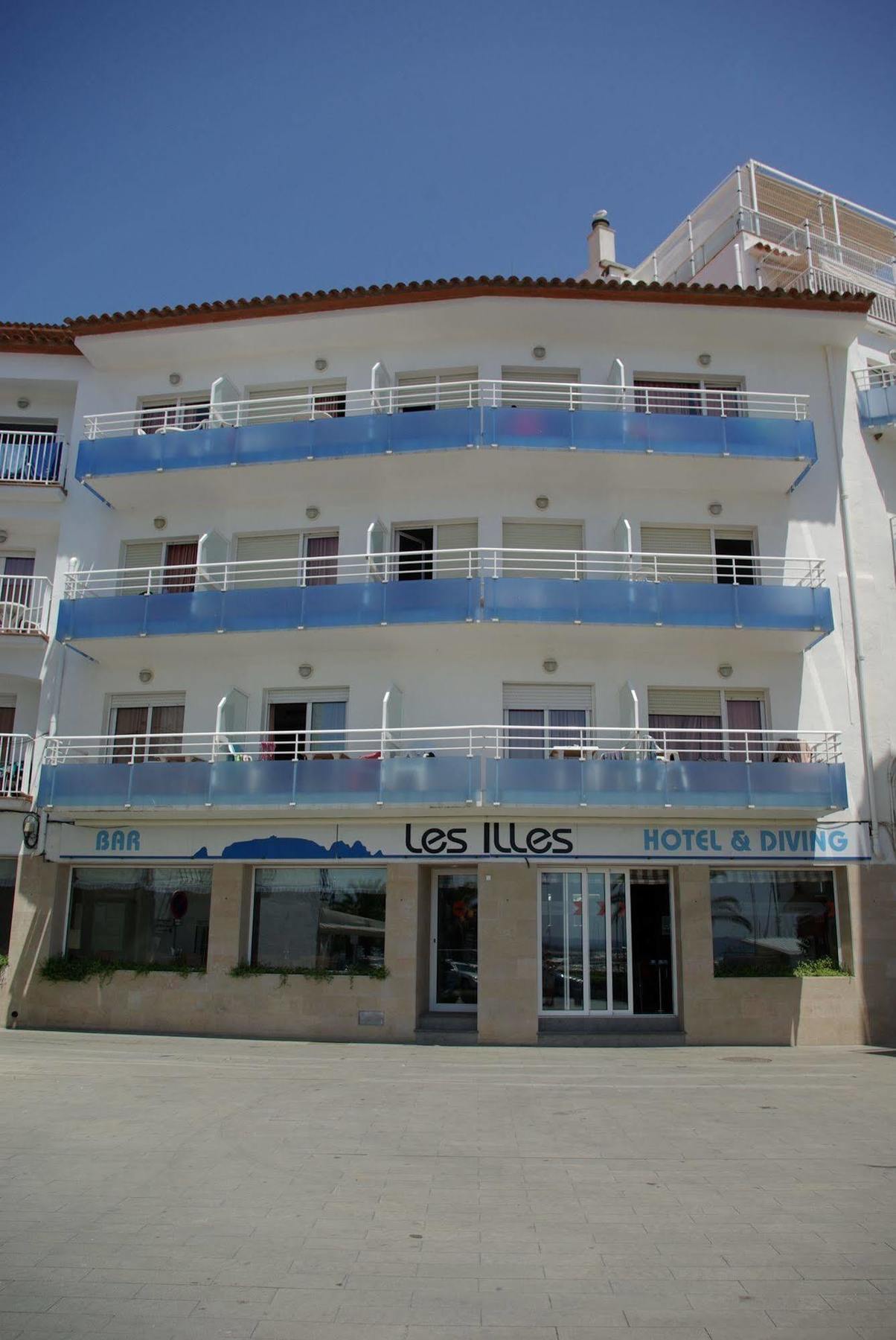 Hotel&diving Les Illes 3*